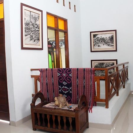 Griya Kedasih Guesthouse Γιογκιακάρτα Εξωτερικό φωτογραφία