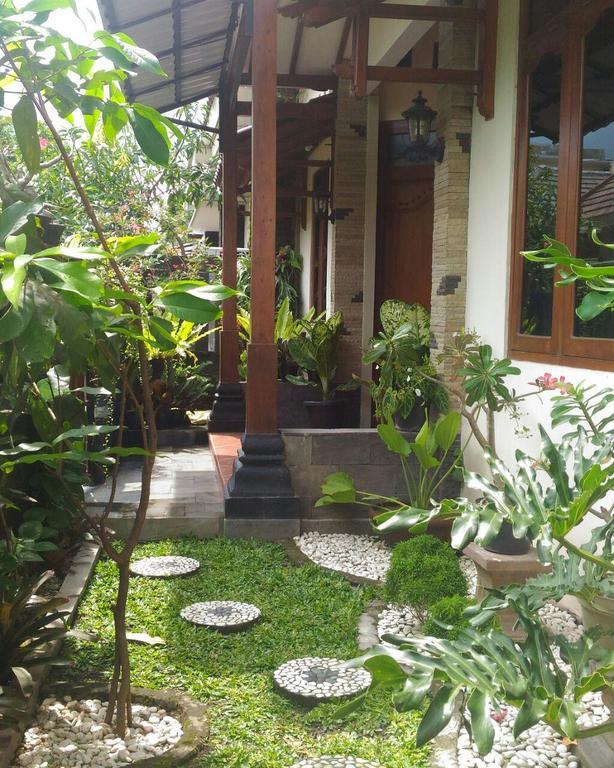 Griya Kedasih Guesthouse Γιογκιακάρτα Εξωτερικό φωτογραφία