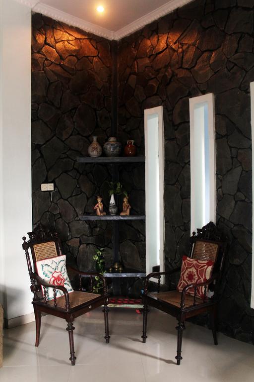 Griya Kedasih Guesthouse Γιογκιακάρτα Εξωτερικό φωτογραφία